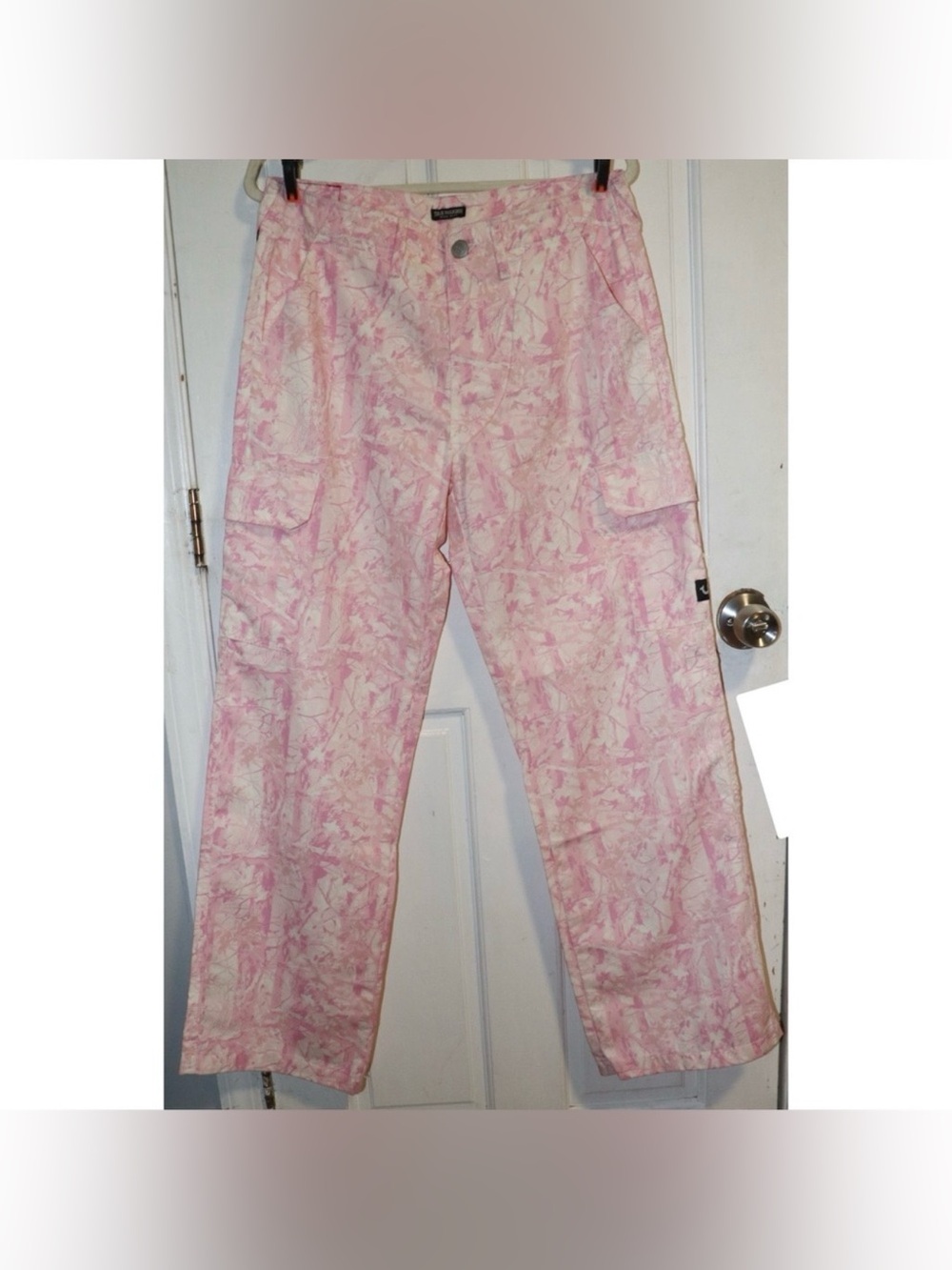True Religion Women’s Pink Cargo Pants